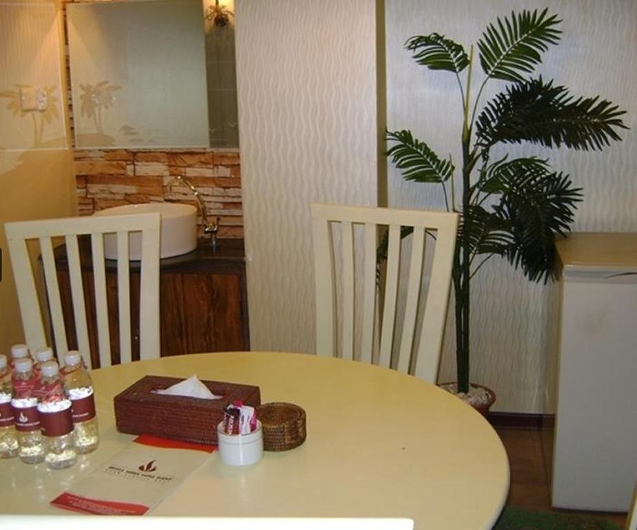 Hotel Shwe Gone Daing, Янгон Екстериор снимка