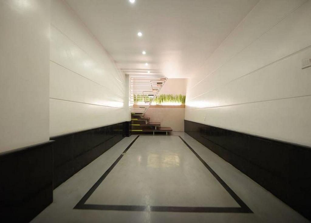 Hotel Shwe Gone Daing, Янгон Екстериор снимка