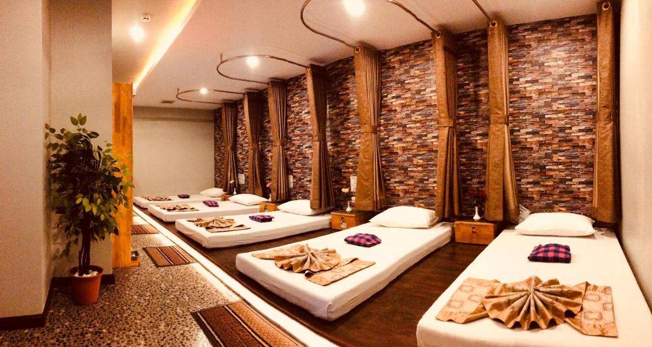Hotel Shwe Gone Daing, Янгон Екстериор снимка