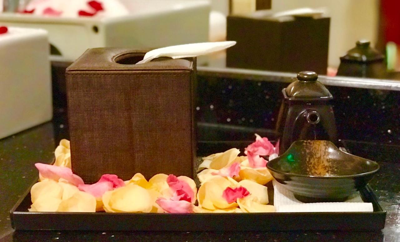 Hotel Shwe Gone Daing, Янгон Екстериор снимка