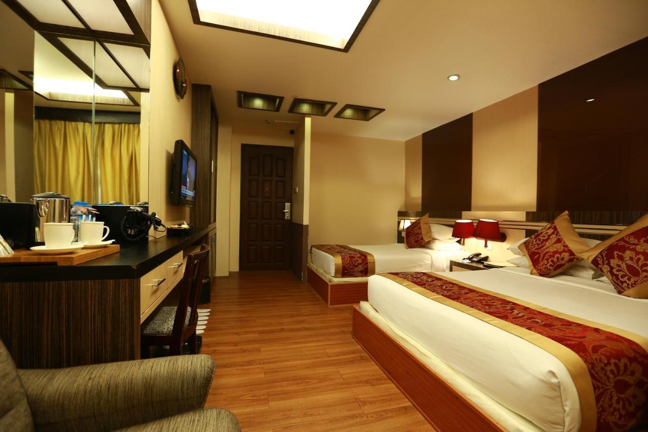 Hotel Shwe Gone Daing, Янгон Екстериор снимка