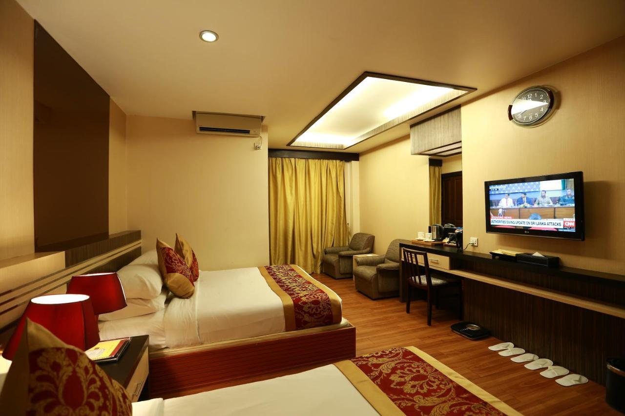 Hotel Shwe Gone Daing, Янгон Екстериор снимка